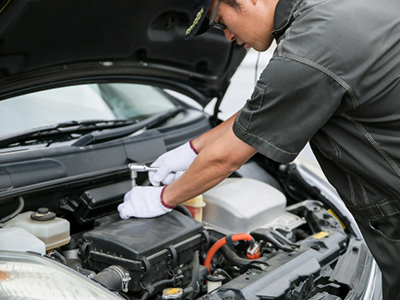 自動車整備士 イメージ